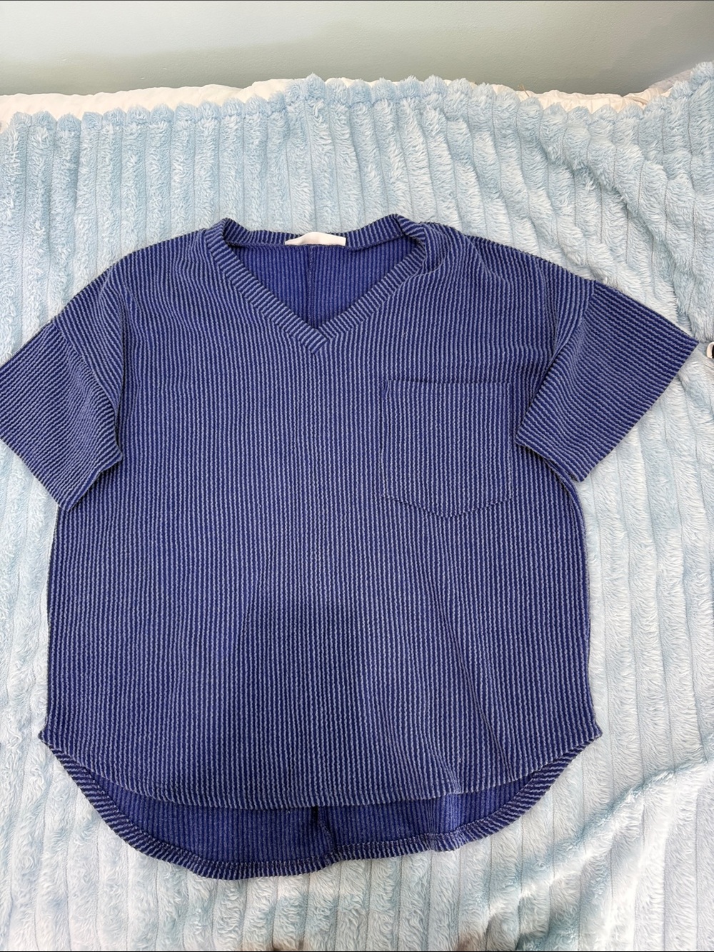 Girls' Navy/Purple Textured V-Neck Pocket Top- altard state